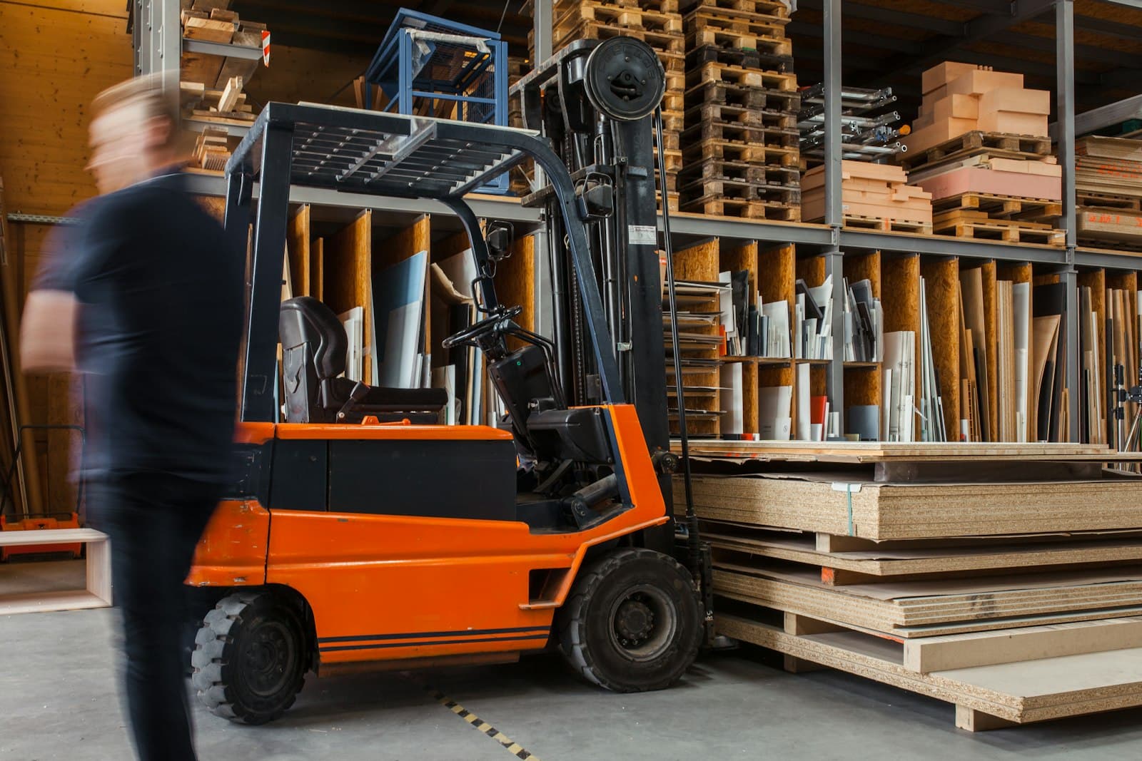 Nieuwe cross-dock faciliteit in Temse versnelt overslag.